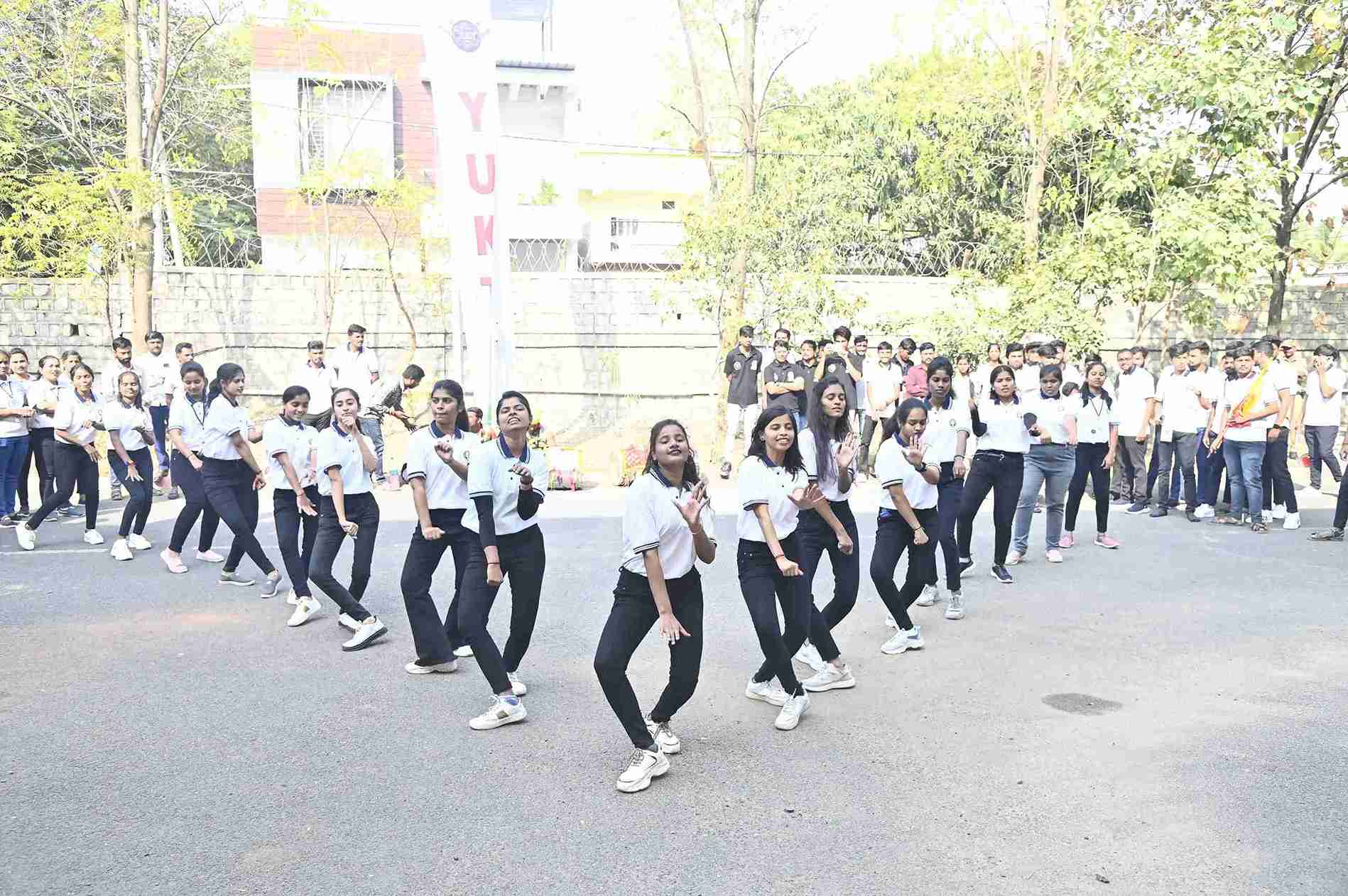 Flash Mob Event Image 3